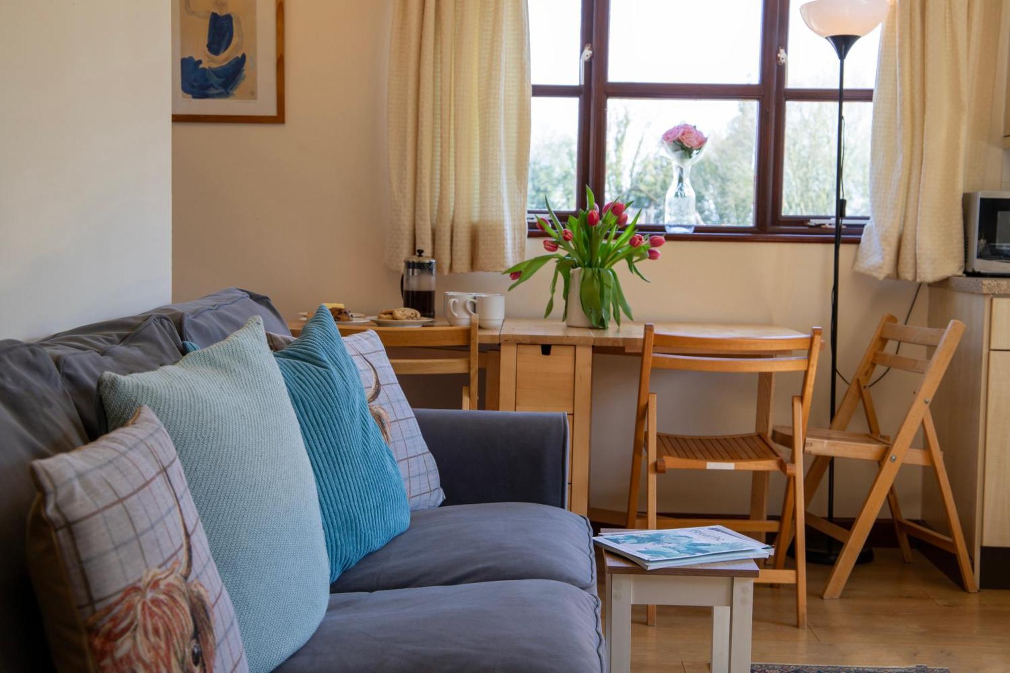 Charlie'S Cottage With Alpacas And 7Mins Drive To Alton Towers Denstone Exteriör bild
